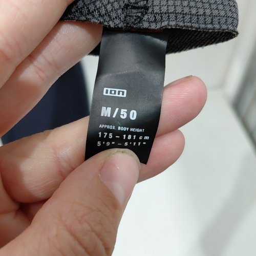 ION BACK ZIP AMP 4/3 FULL WETSUIT - MEDIUM - BLACK / GREY image 3