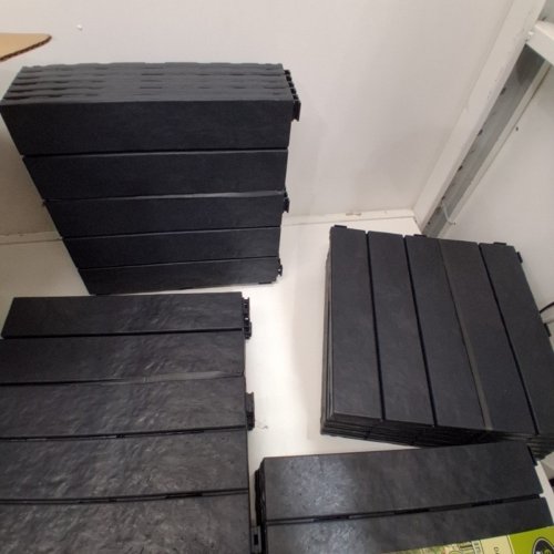 24PK ECOTREND INTERLOCKING BALCONY & DECK TILES - 12" X 12" - BLACK image 3
