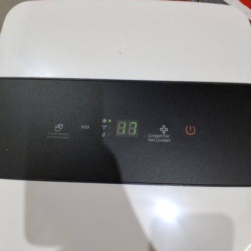MIDEA PORTABLE AIR CONDITIONER WITH REMOTE -7000BTU SACC - WHITE/BLACK (MODEL: MP07DRWBA3RCM) image 2