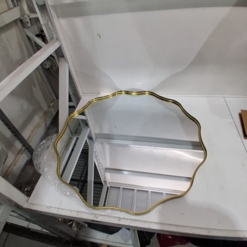 HARRITPURE ROUND MIRROR WALL CIRCLE WAVY VANITY MIRROR - 30" - GOLD image 2