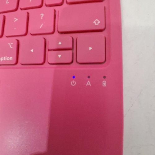 ESR REBOUND SERIES MAGNETIC KEYBOARD CASE FOR IPAD 10 - PINK image 2