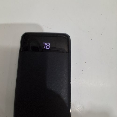 CHARMAST POWER BANK WITH BUILT IN CABLES - 10000 MAH - 5 3/4" - BLACK (MODEL: W1148) image 2