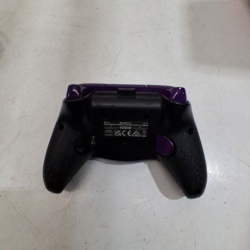 PDP GAMING REMATCH ADVANCED WIRED CONTROLLER - FOR XBOX SERIES X|S, XBOX ONE, PC, CUSTOMIZABLE, APP SUPPORTED - PURPLE FADE image 4
