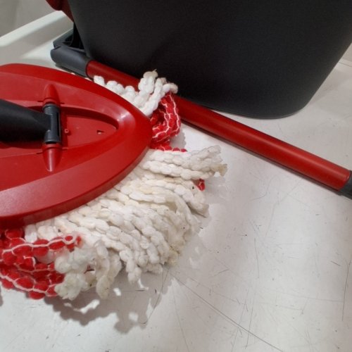 VILEDA EASYWRING POWER MOP FLOOR CLEANING SYSTEM image 3