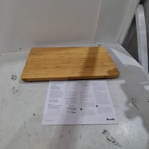 BREVILLE BAMBOO CUTTING BOARD WITH FEET - 11" X 19" - NATURAL (MODEL: BOV900ACB) image 2