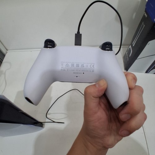 SONY PLAYSTATION 5 SLIM *UPDATED MODEL* (PS5) CONSOLE WITH WIRELESS CONTROLLER - DIGITAL EDITION - 825GB (MODEL: CFI-2115) image 9