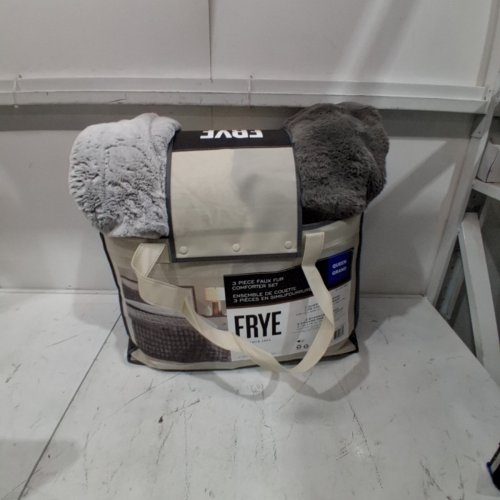 FRYE FAUX FUR COMFORTER - QUEEN - GREY (MODEL: 1796287) image 2