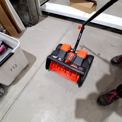 VOLTASK CORDLESS SNOW BLOWER SHOVEL - 16" - 48 V - ORANGE / BLACK (ITEM: SS-40A) image 4