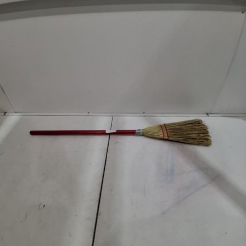 CARLISLE BLENDED CORN BROOM - 34" - RED / NATURAL (STYLE: 3681) image 2