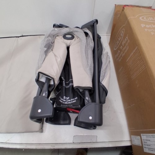 GRACO PACK 'N PLAY PORTABLE PLAYARD - 40" X 28" X 30" - OAKLEY FASHION / BLACK/GREY (MODEL: 2084226) image 2
