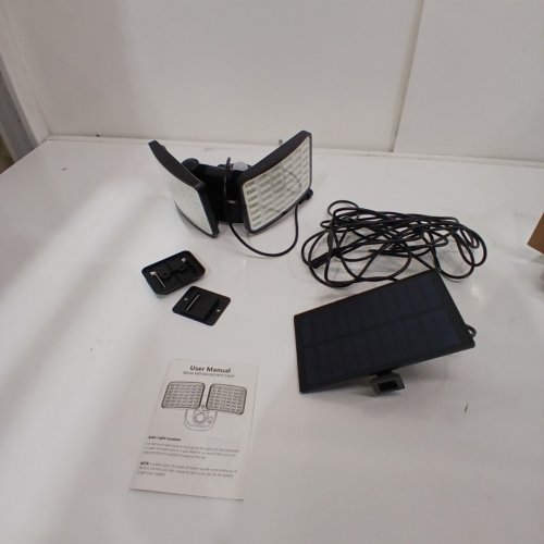 YTKIH BATTERY POWERED RECHARGABLE SOLAR MOTION SENSOR SECURITY LIGHT WITH 2 SETTINGS - 2500 LM - 4000 LM - BLACK image 2