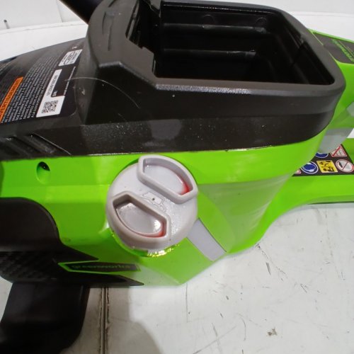 GREENWORKS PRO CORDLESS CHAINSAW *TOOL ONLY* - 40V - 16"- GREEN/BLACK (MODEL: 2000800/CSF401) image 4