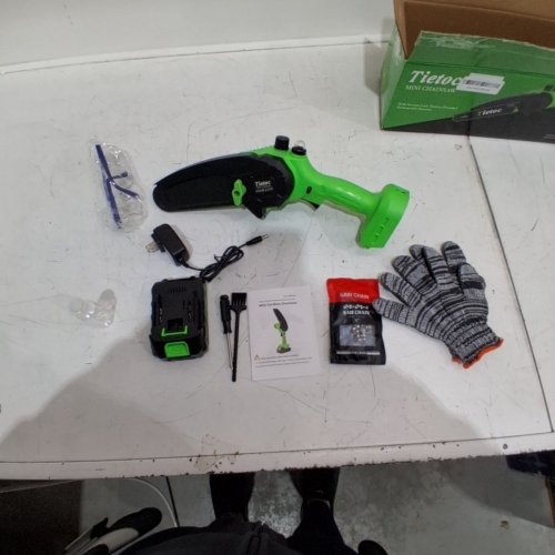 TIETOC 6" CORDLESS MINI HANDHELD CHAINSAW WITH 21V BATTERY - 880W - GREEN image 3