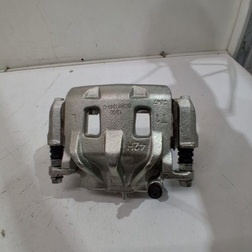 A-PREMIUM FRONT LEFT DRIVER SIDE BRAKE CALIPER WITH BRACKET - FITS SELECT MODELS - SILVER (MODEL: BCB93349-C) image 5