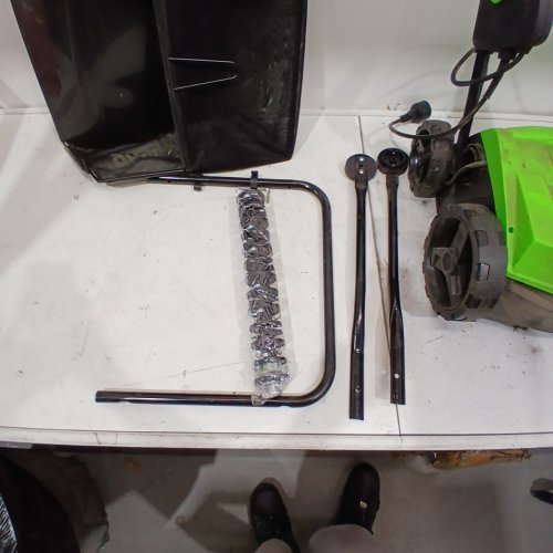 GREENWORKS CORDED ELECTRIC DETHATCHER & SCARIFIER WITH 2-IN-1 LAWN TOOL WITH STAINLESS STEEL TINES, 3-POSITION DEPTH ADJUSTMENT, QUICK-SWAP ATTACHMENTS, 7" WHEELS AND FOLDABLE HANDLES - 13 A 14" - GREEN / BLACK (MODEL:DT13B00) image 4