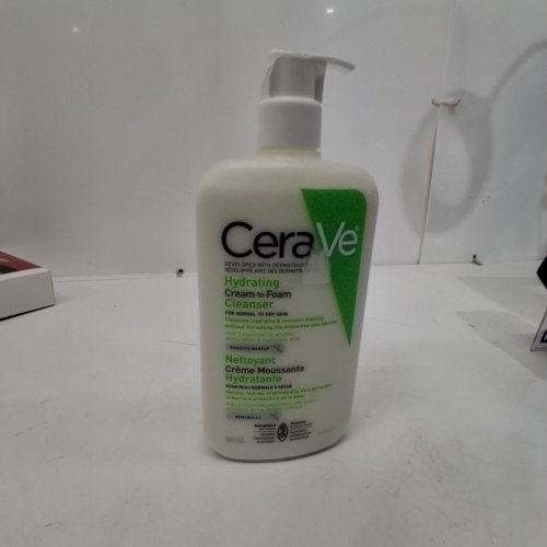 CERAVE HYDRATING CREAM TO FOAM CLEANSER, REMOVES MAKEUP - FOR NORMAL TO DRY SKIN - 562ML image 2