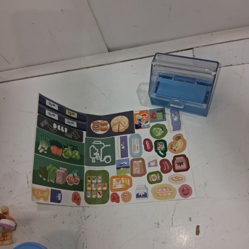 BLUEY SUPERMARKET PLAYSET WITH EXCLUSIVE BLUEY AND BINGO FIGURES AND 15+ PLAY PIECES (MODEL: ‎18918) image 4