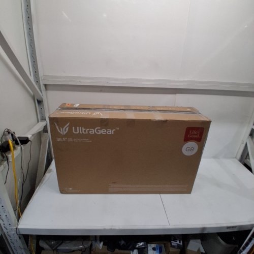 LG ULTRAGEAR G8 37” UHD CURVED GAMING MONITOR - 165HZ, 1MS (GTG), DCI-P3 95%, VESA DISPLAYHDR™ 600 - (MODEL: 37G800A) image 17