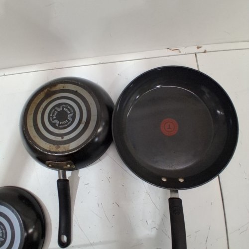 3PC TFAL CERAMIC NON-STICK SKILLET SET - 8'' / 9'' / 11'' - BLACK (MODEL: 8899888) image 4