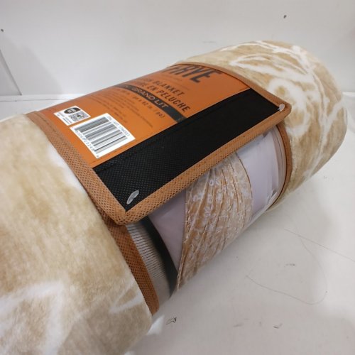 FRYE SOFT THROW BLANKET - 98" X 92" - QUEEN - BEIGE/WHITE (MODEL: 1744551) image 2