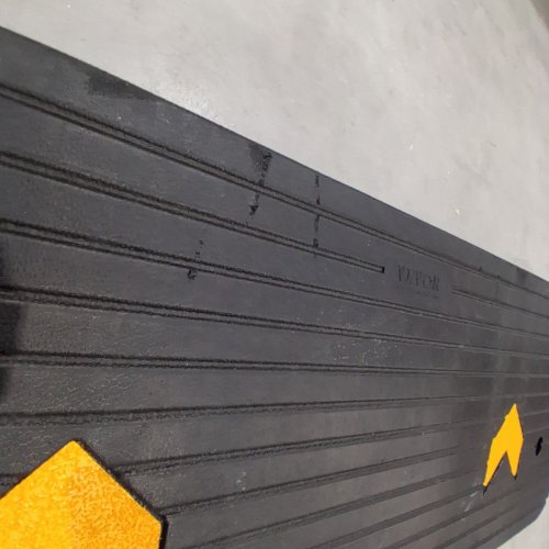 VEVOR RUBBER CURB RAMP - 17" X 40" X 2" - BLACK (MODEL: KR-11) image 4