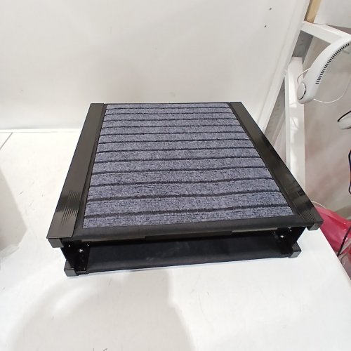 PET FOLDING CAR RAMP - 71" X 20" - BLACK image 2