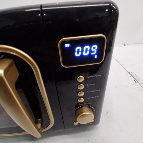 FRIGIDAIRE RETRO MICROWAVE OVEN - 0.7CU.FT - 700W - RETRO BLACK/GOLD (MODEL: EMW788-BLACKGLD) image 4