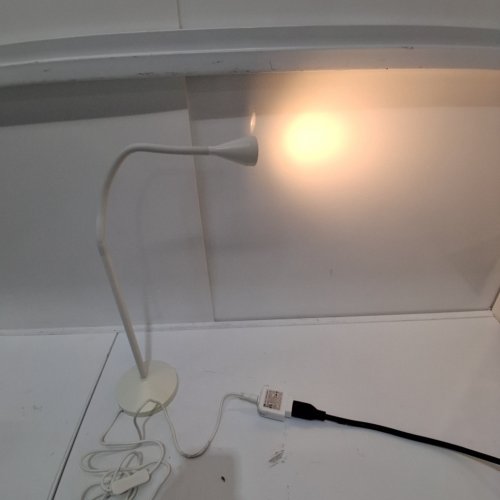 IKEA NÄVLINGE LED DESK LAMP - 220 LM - WHITE (MODEL: A1901) image 2