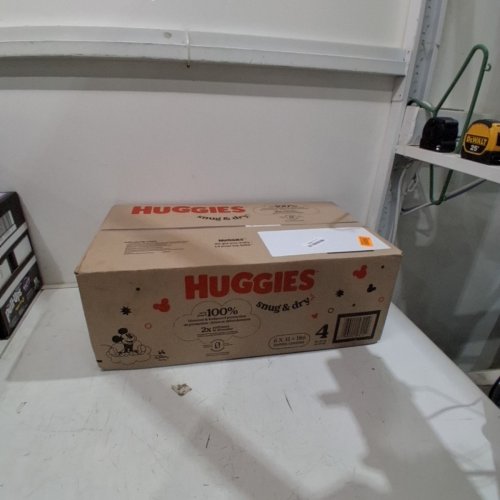 186PK HUGGIES SNUG AND DRY DIAPERS - SIZE 4 image 2