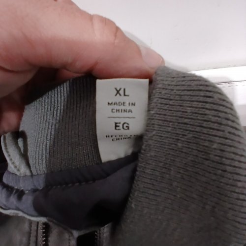 MEN'S LEVI STRAUSS & CO. FAUX LEATHER VARSITY BOMBER JACKET - XL - GREY image 4