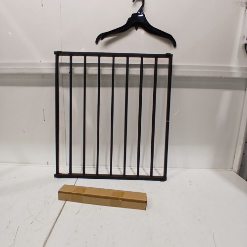 SAFETY 1ST TOP OF STAIRS EXPANDING METAL GATE - 28" X 27"- 42" - BLACK (MODEL: GA090CBLKF2) image 2