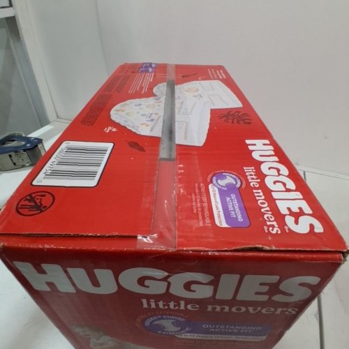 104PK HUGGIES LITTLE MOVERS DIAPERS - SIZE 5 image 2