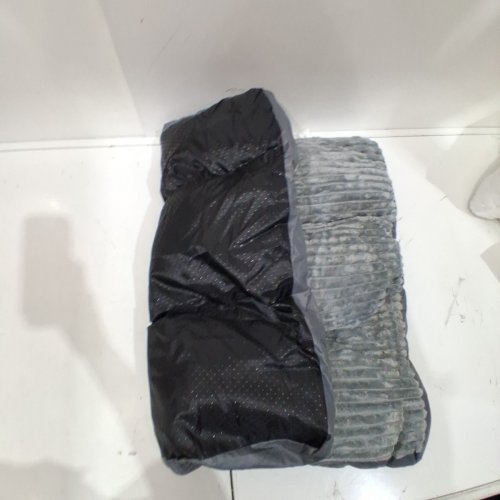 CHONGMENGCHONGWU PLUSH PET BED - MEDIUM (29" X 27") - GREY/BLACK image 4