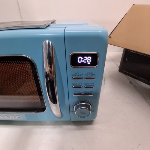 GALANZ RETRO-STYLE DIGITAL MICROWAVE OVEN - 0.7CU.FT - BLUE (MODEL: GLCMKZ07BER07) image 2