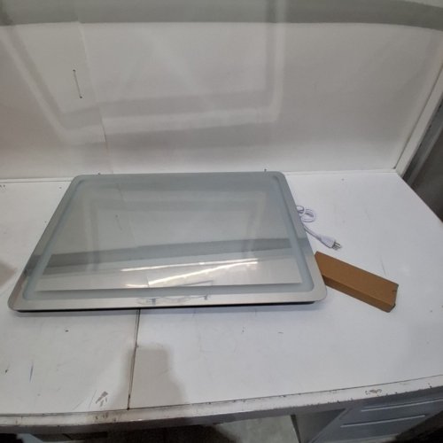 LED BATHROOM MIRROR WITH ANTI FOG - 20'' X 28'' image 3