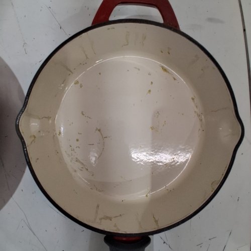 2PC TRAMONTINA ENAMELED CAST IRON SKILLETS - 10" & 12" - WHITE/RED (MODEL: 1529471) image 3
