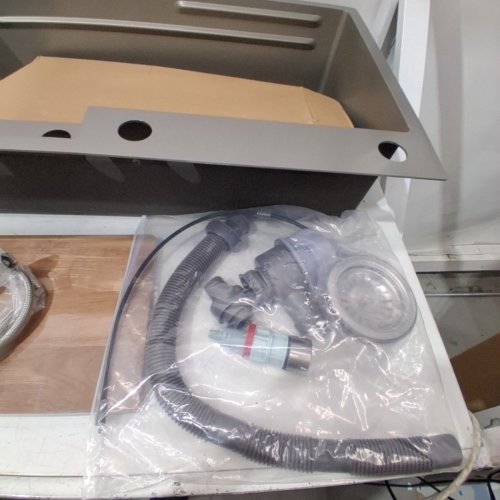 SERENELIFE UNDERMOUNT KITCHEN SINK WITH CUP WASHER, WATERFALL AND ACCESSORIES - 29.5" - GREY (MODEL: SL7546GG) image 4