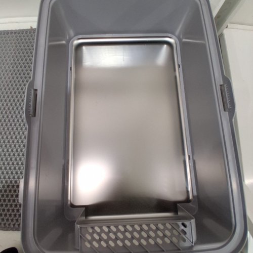 PALNESTS PRO-STAINLESS STEEL LITTER BOX WITH LID, LITTER CATCHING MAT AND SCOOP - EXTRA LARGE (23.8" X 16" X 15.55")- GREY/SILVER (MODEL: PN-CL01) image 4