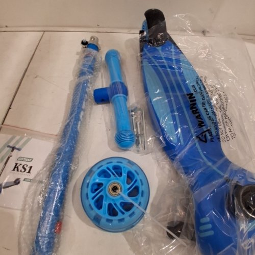 GOTRAX KIDS KICK SCOOTER WITH LED LIGHTED WHEELS AND 3 ADJUSTABLE HEIGHT HANDLEBARS FOR 3+ YREAL OLD KIDS - 100LBS - BLUE (MODEL: KS1) image 3