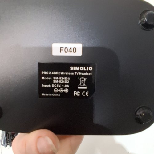 2 SIMOLIO WIRELESS TV HEADSET SYSTEM - 2.4GHZ; DC5V 1.0A - WHITE (MODEL: SM-824D2) image 3