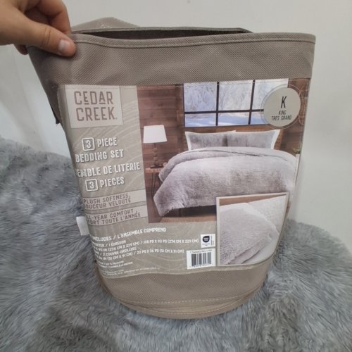 3PC CEDAR CREEK PLUSH BEDDING SET - KING - GRAY (MODEL: CS6648GYKG-1700) image 3