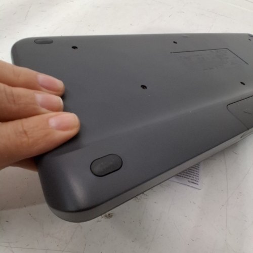 LOGITECH K400 PLUS WIRELESS TOUCH KEYBOARD (MODEL: Y-R0055) image 4