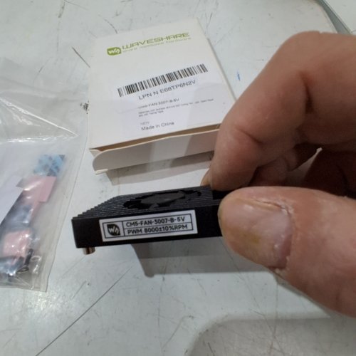 WAVESHARE CM5 COOLING FAN - 5V - BLACK (MODEL: CM5-FAN-3007-B-5V) image 3