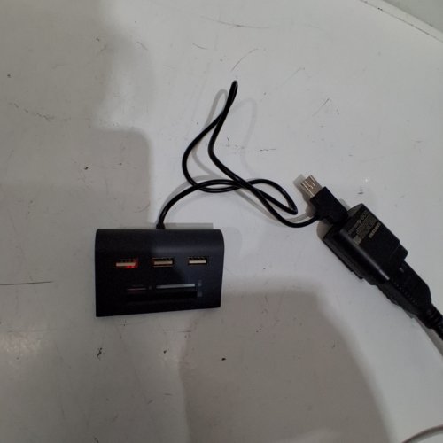 VIVITAR MULTI-PORT USB HUB - BLACK image 2