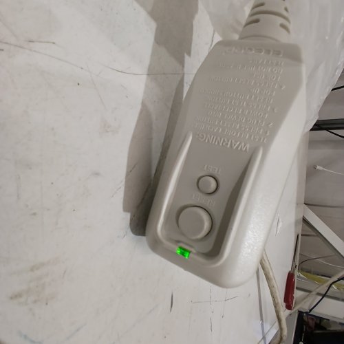 GE APPLIANCES MECHANICAL ROOM AIR CONDITIONER FOR SMALL ROOMS - 5000BTU - 150SQ. FT. (MODEL: AWAS05BWFC) image 2