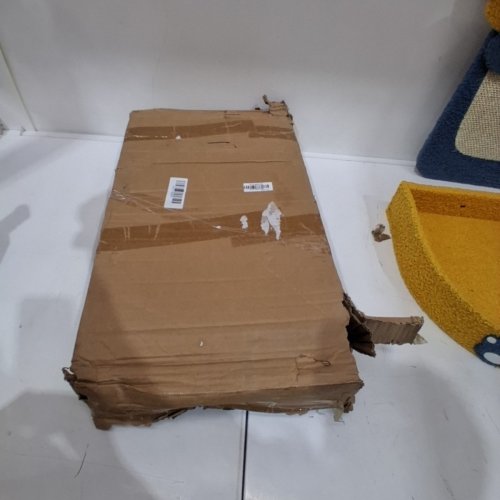 CAT HOLDING FISH CAT SCRATCH PAD WITH SHELF - 23" X 16" - GREY/YELLOW - (MODEL: STK0166057329) image 5