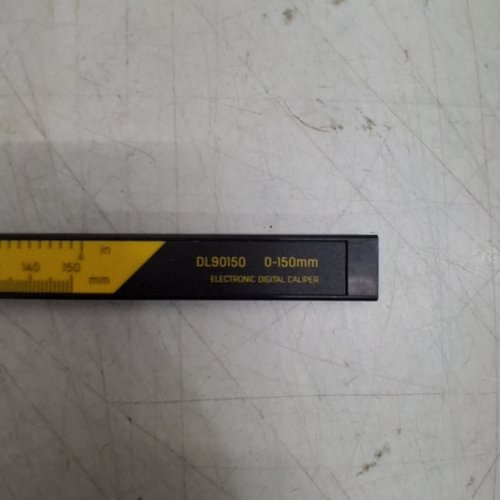 DELI DIGITAL VERNIER CALIPER - 0-150 MM - BLACK/YELLOW (MODEL: DL90150) image 3