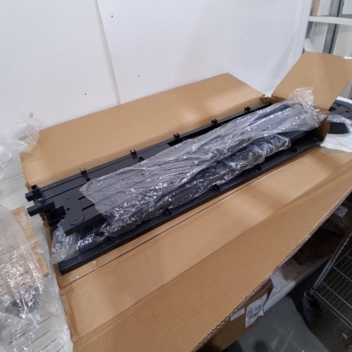 METAL PLATFORM BED FRAME - KING - 18" - BLACK (MODEL:YC-005-K) image 3