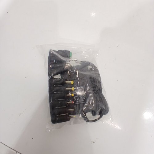 11PC AC POWER ADAPTER WITH INTERCHANGEABLE CONNECTOR TIPS image 2