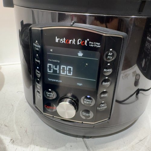 INSTANT POT 8-QUART 11-IN-1 MULTI-USE PRO CRISP + AIR FRYER PRESSURE COOKER - BLACK image 2